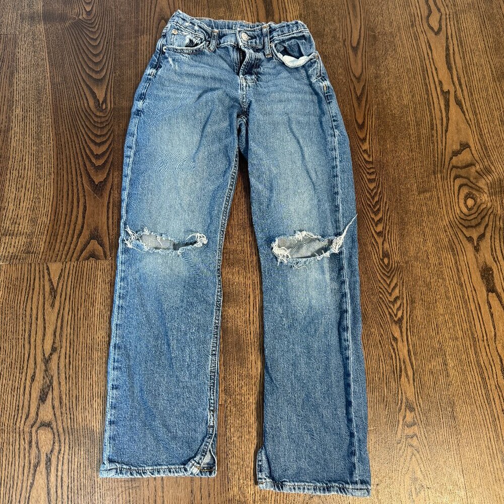 Light Washed Distressed Straight Leg Jeans